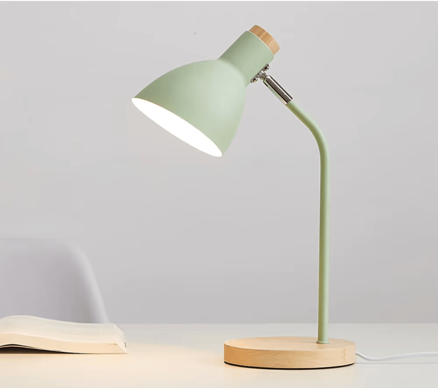 Lampe De Chevet Minimaliste En Bois Et Fer - Calydia
