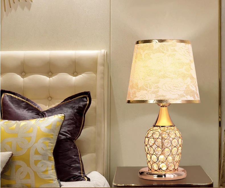Lampe de chevet en cristal, édition limitée — L’exclusivité qui sublime votre espace
