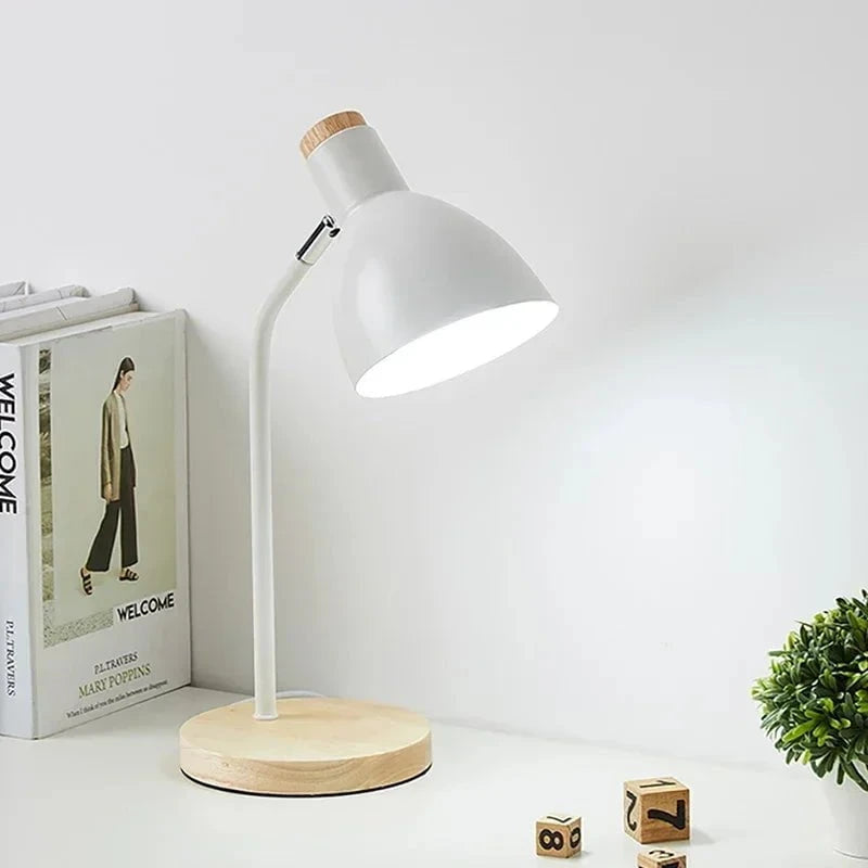 Lampe De Chevet Minimaliste En Bois Et Fer - Calydia